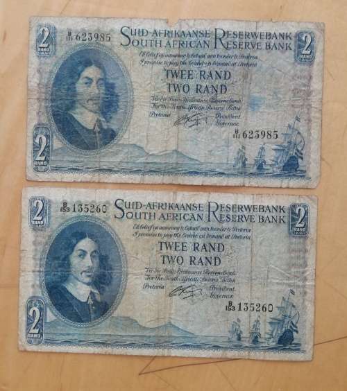 South Africa collection of 2 old R2 bank notes.