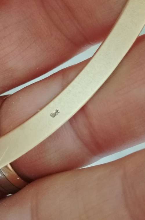 9 Ct Gold bangles X3. ( 18.18 grams )