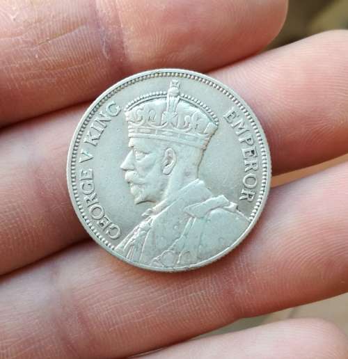New Zealand 1933 Silver One Florin. Nice coin!!