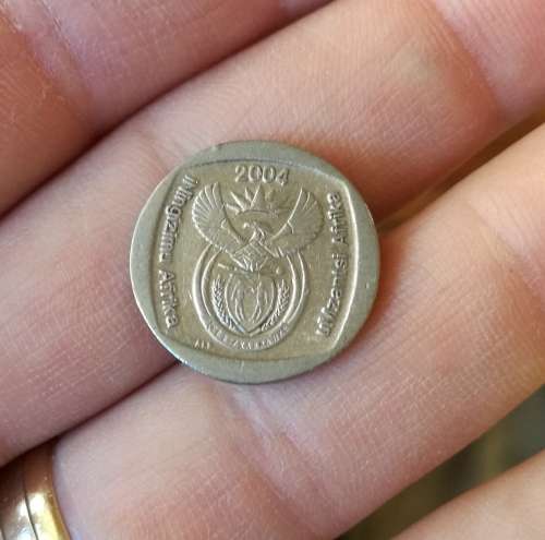 ERROR COIN. ERROR SOUTH AFRICA 2004 R1.