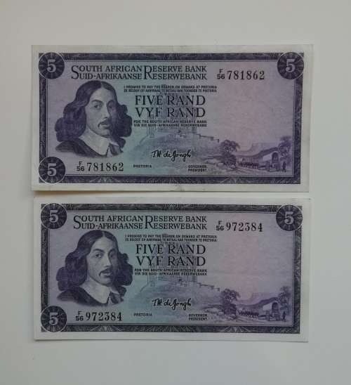 South Africa collection of 2 de Jongh old R5 bank notes. Good condition.