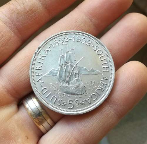 South Africa 1952 Silver 5 Shillings. Great condition.