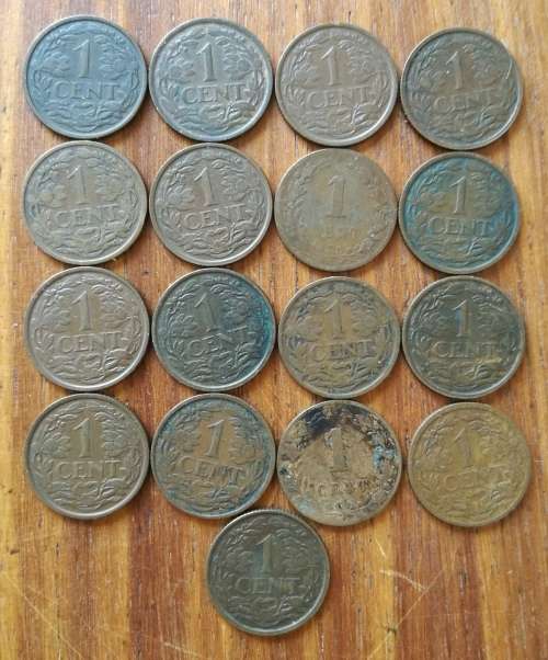 Collection of 17 Old Nederland 1 Cents.
