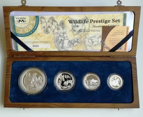 RSA WILDLIFE PRESTIGE SILVER SET. THE AFRICA WILD DOG.