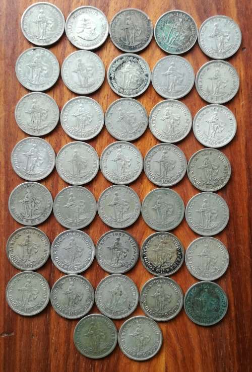 South Africa collection of 37 silver shillings. 205.68 grams. One bid takes all.