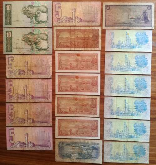 Collection of 20 old South African Bank notes.