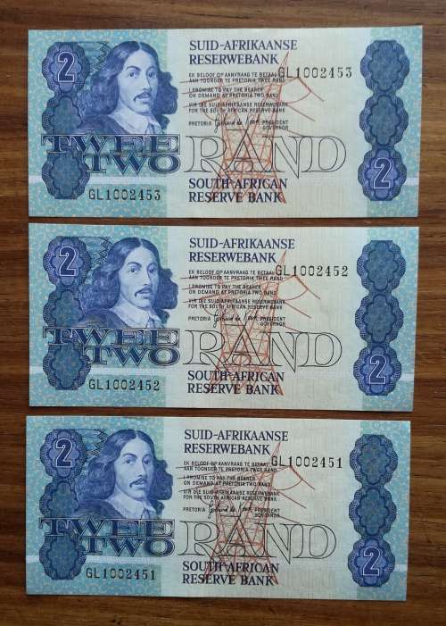 South Africa 3 consecutive number R2 bank notes.