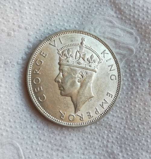 Southern Rhodesia 1940 A-UNC Silver Half Crown. Rare date.