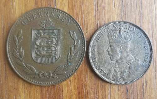 Collection of 22 old copper coins from around the world. Some good.