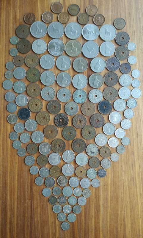 Large collection of Rhodesian coins. Some good.