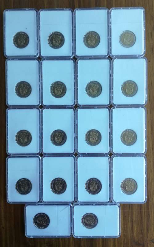 Collection of 18 UNC Nelson Mandela 90th birthday R5 coins in plastic holders. One bid takes all.