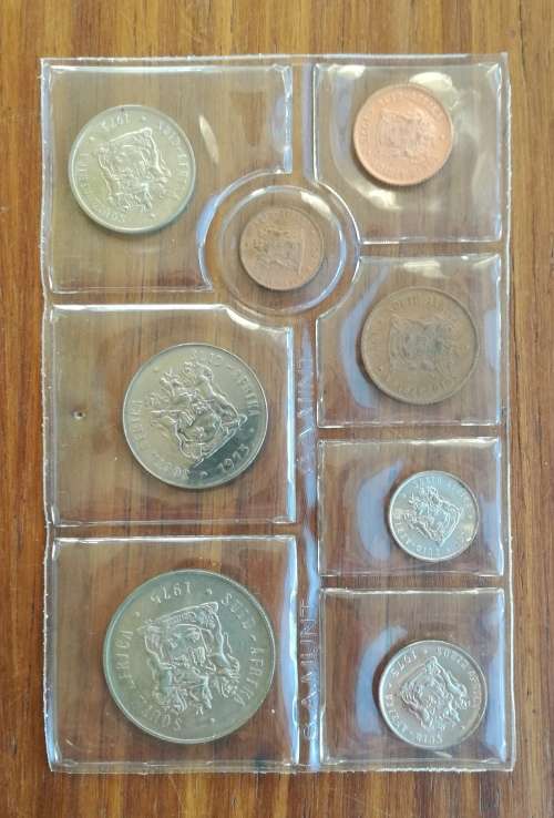 South Africa 1975 Silver one rand UNC Coin set.
