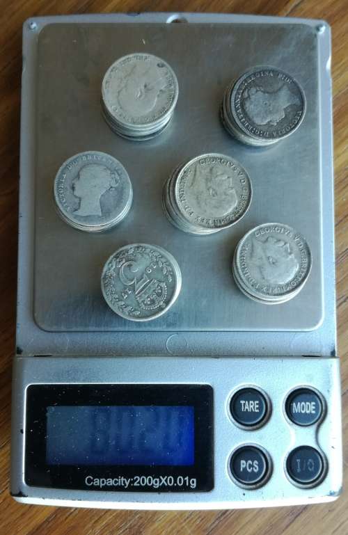 Great Britain Collection of 60 Sterling silver Threepence coins. 80.20 grams.