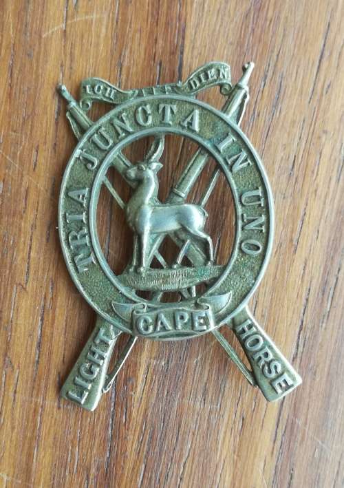 Tria Juncta In Uno Cape Light Horse Cap Badge.