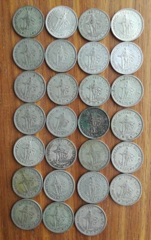 South Africa collection of 27 Silver Shillings. 150.14 Grams.