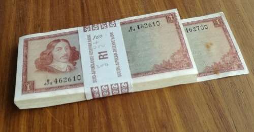 South Africa TW de Jongh 90 Consecutive number One Rands. (B474) 462610-462700