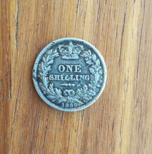 Great Britain Queen Victoria 1880 Silver Shilling.