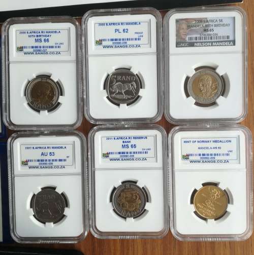 Large collection of coins, albums, bank notes and lots more.
