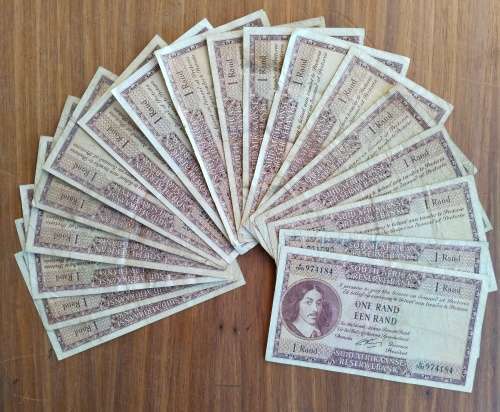 South Africa collection of 18 old one rand bank notes.