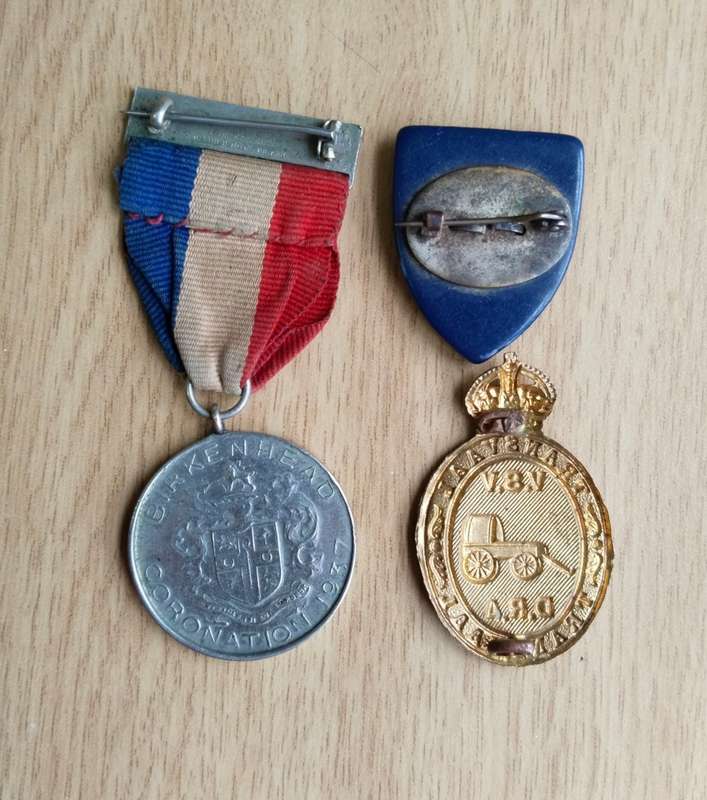 Collection of Medal, pin and Badge.