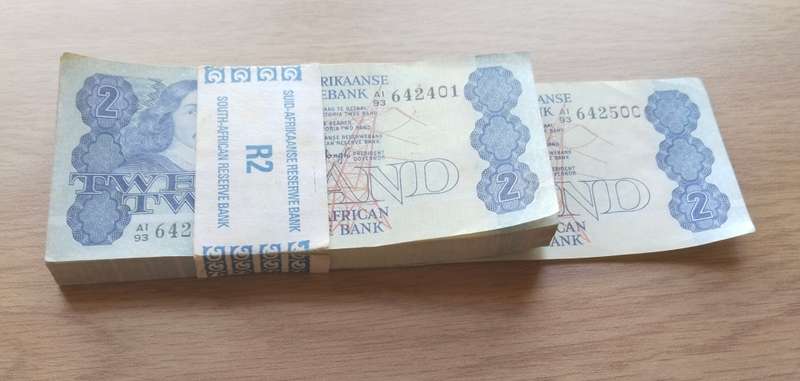 South Africa de Kock Full Pack 100 Consecutive number R2 Bank Notes.