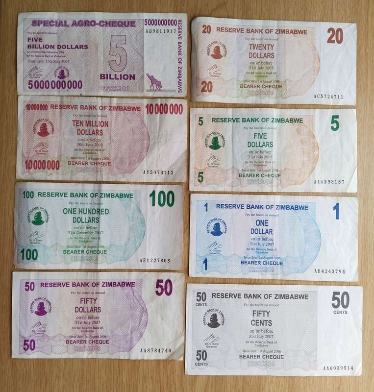 Reserve Bank of Zimbabwe Collection of 8 Different Denomination Bank Notes.