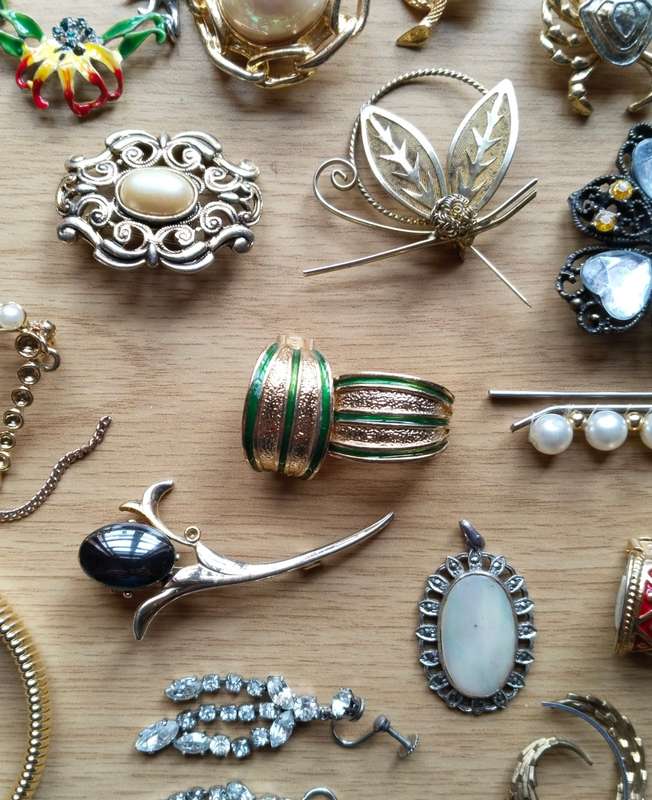 Large collection of Vintage and Costume Jewelry e J