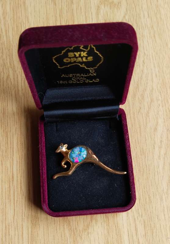 Australia 18ct Gold Plated Opal Brooch