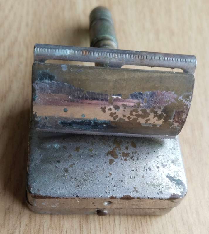Vintage antique Gillette Shaving Knife.