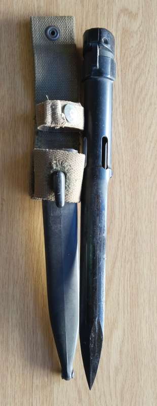 S.A.N.D.F. Old R1 Rifle original Bayonet and Scabbard. No. 02593
