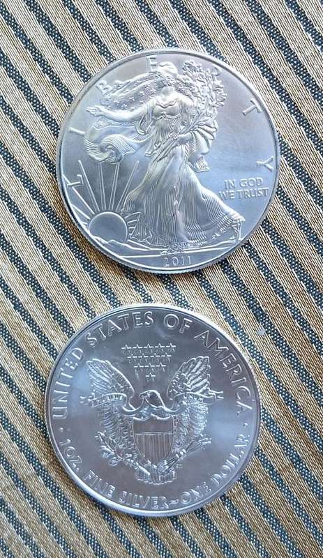 two (2) fine silver one oz American Eagles bullion