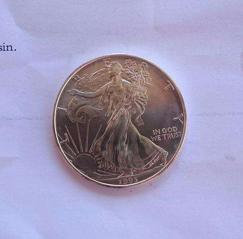 1 oz walking liberty American Eagle 1993 fine silver