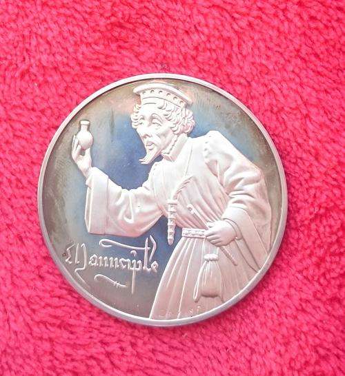 39.7 grams of sterling silver. chaucer and the canterbury tales medallions no 29 of 36.