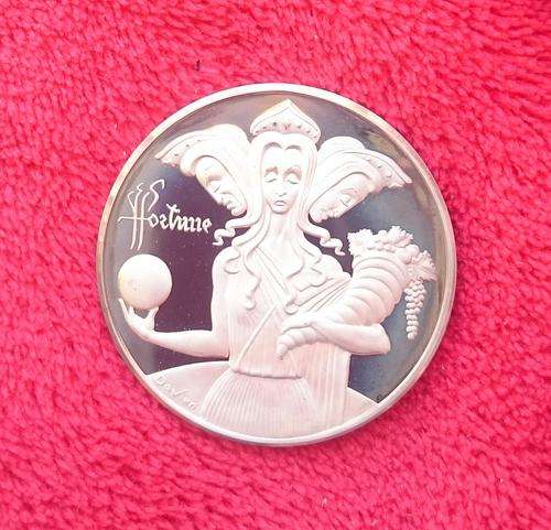 40.0 grams of sterling silver. chaucer and the canterbury tales medallions no 31 of 36.