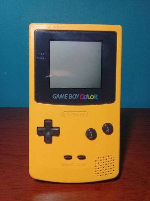 NINTENDO GAME BOY - COLOR YELLOW WITH COVER & NEW POKEMON RED - GAMEBOY (COLLECTABLE)