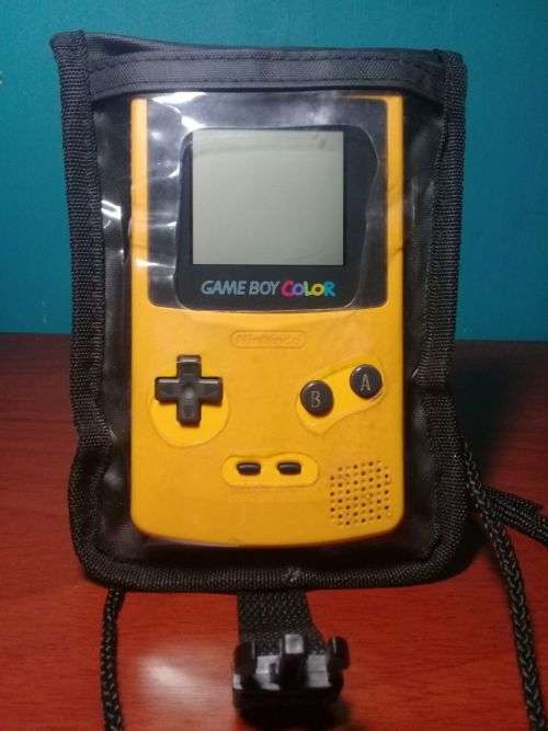 NINTENDO GAME BOY - COLOR YELLOW WITH COVER & NEW POKEMON RED - GAMEBOY (COLLECTABLE)