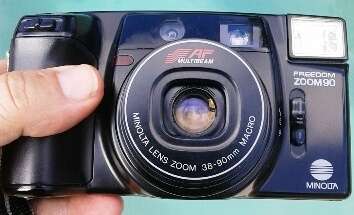 VINTAGE MINOLTA FREEDOM ZOOM 90  CAMERA