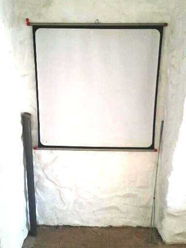VINTAGE  PROJECTOR  SCREEN