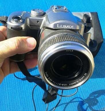 PANASONIC DMC FZ50 LUMIX DIGITAL CAMERA + BATTERY CHARGER