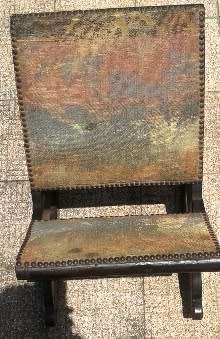 VINTAGE/ANTIQUE  FOOT  STOOL