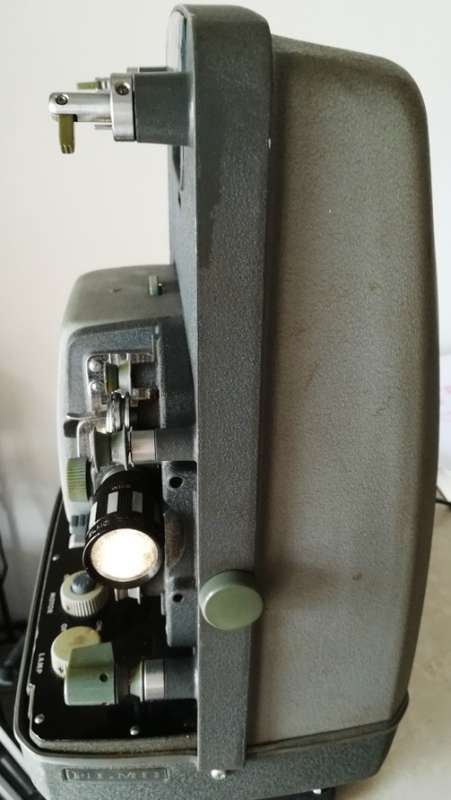 VINTAGE Elmo   FILM 8 mm Projector  (GD 4COLLECTOR  DECOR ETC)