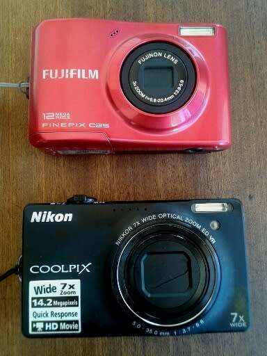 NIKON & FUJI , Digital Cameras  (GD FOR COLLECTOR)