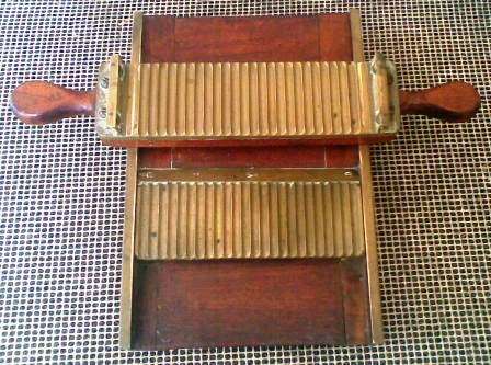 ANTIQUE Pill Roller for Making Medical Pills 19th Century