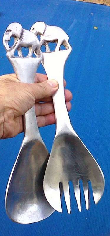 VINTAGE SALAD SERVERS