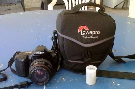 MINOLTA  DYNAX  3xi CAMERA +BAG