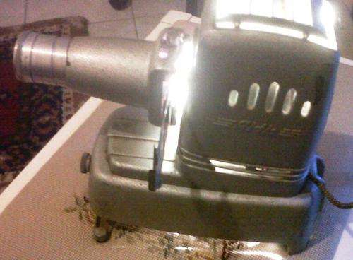 ANTIQUE -VINTAGE SLIDE PROJECTOR  ALDIS ASPHERIC  (WORKING)