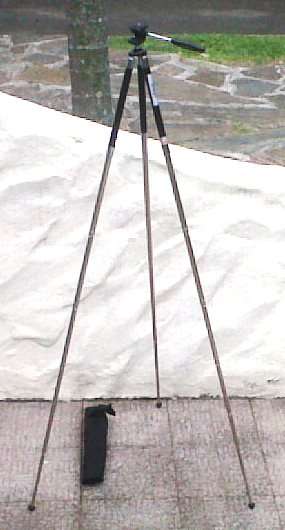 CAMERA TRIPOD OPTOMET