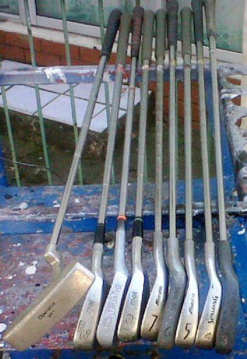 GOLF CLUBS    3,4,5,6,7,8,9 ,+P W + PUTTER