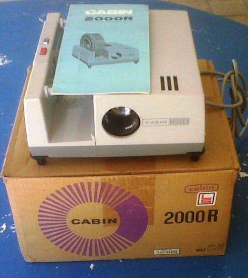 VINTAGE CABIN 2000 R SLIDE PROJECTOR  (WORKING ORDER)