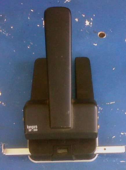 PAPER PUNCH KANGARO DP-800 (NEW CONDITION)